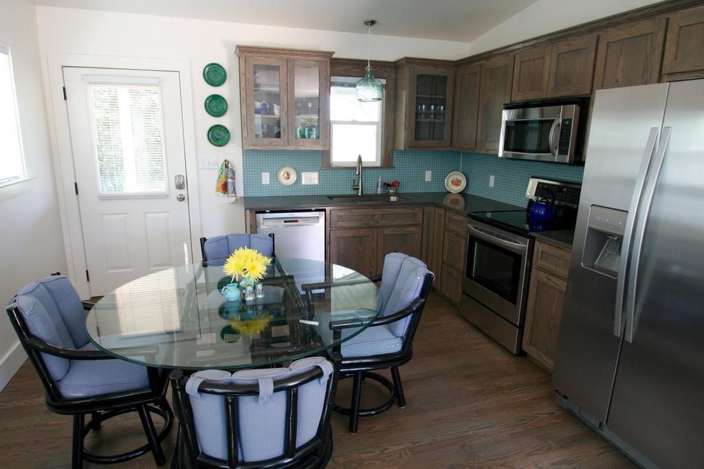 Bear Creek Cottage Manchaca Экстерьер фото