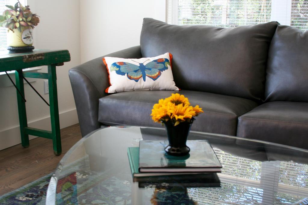 Bear Creek Cottage Manchaca Экстерьер фото