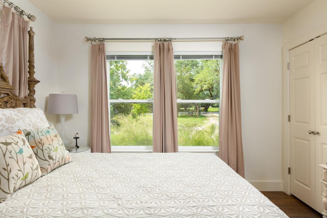 Bear Creek Cottage Manchaca Экстерьер фото