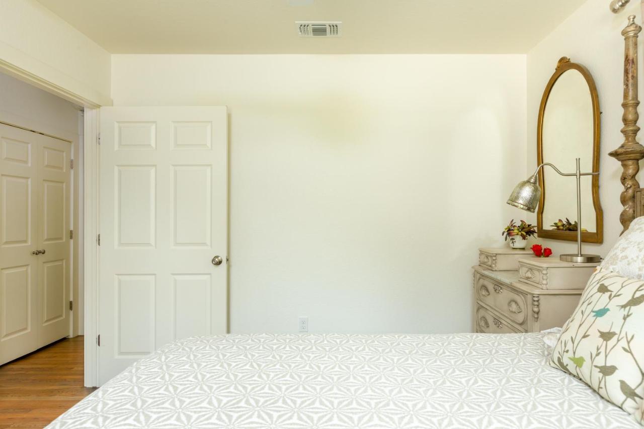 Bear Creek Cottage Manchaca Экстерьер фото